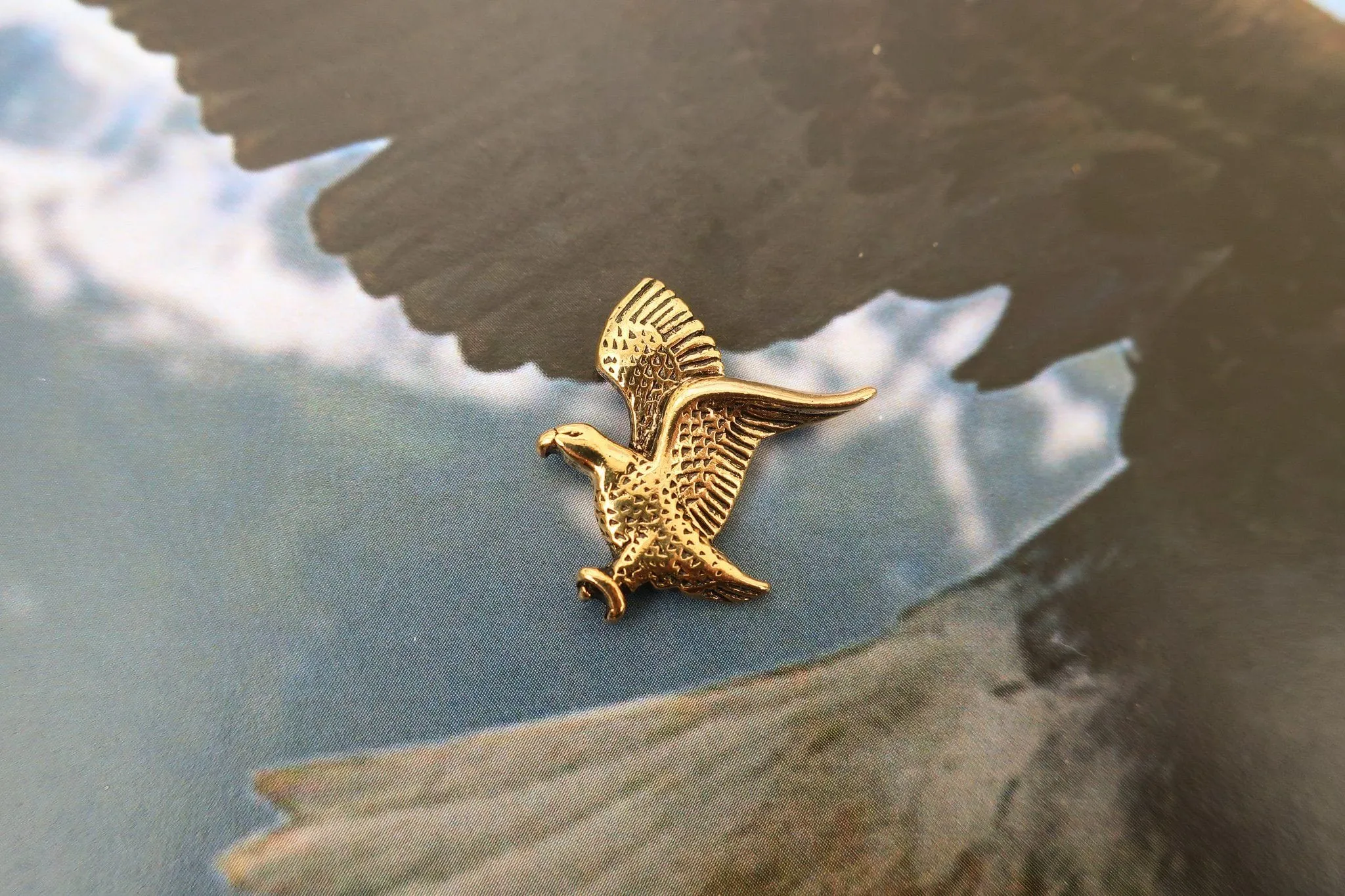 Bald Eagle Gold Lapel Pin