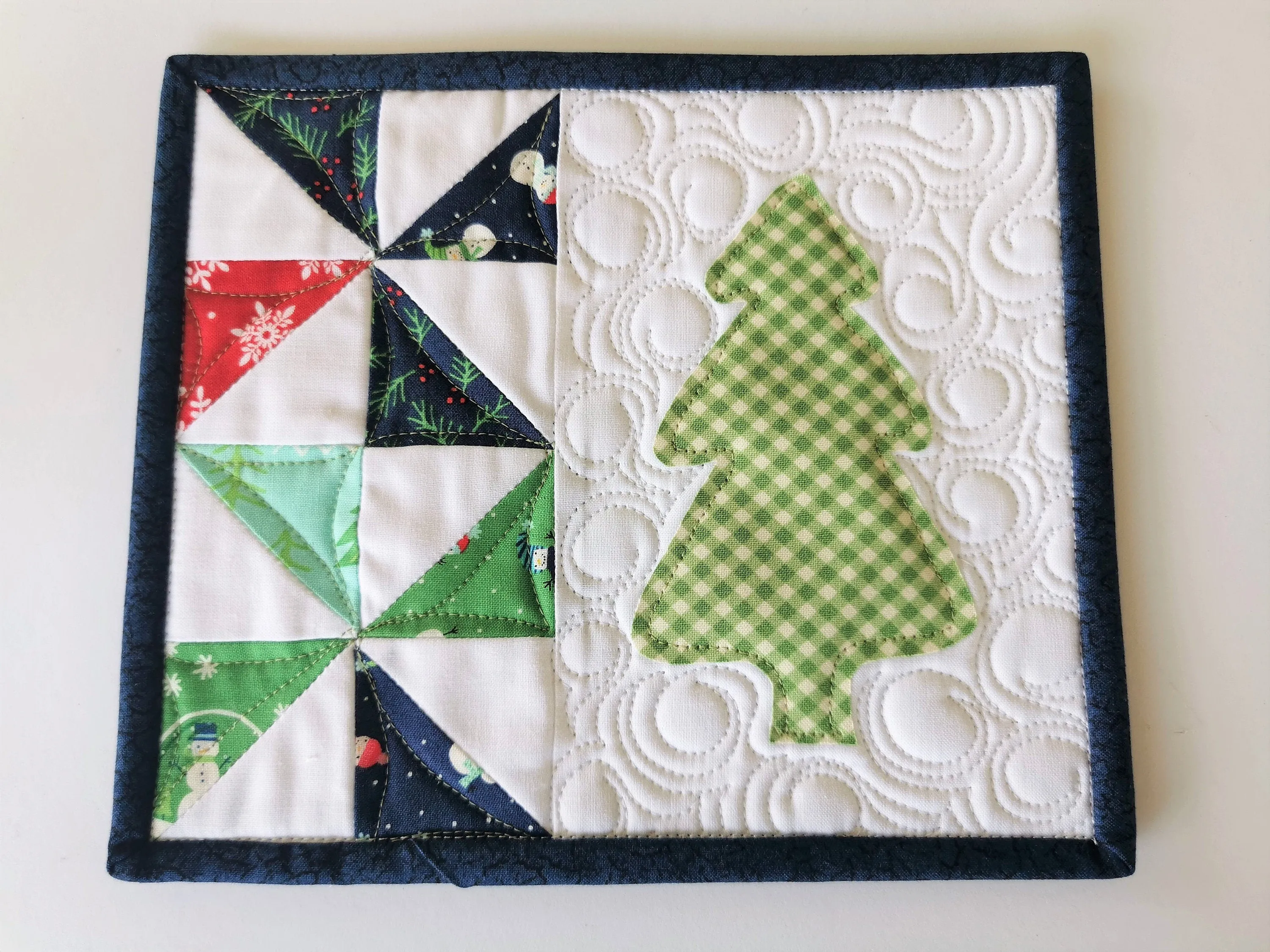 Christmas Tree Coaster | Quilted Mug Rug | Winter Theme Patchwork Mini Quilt