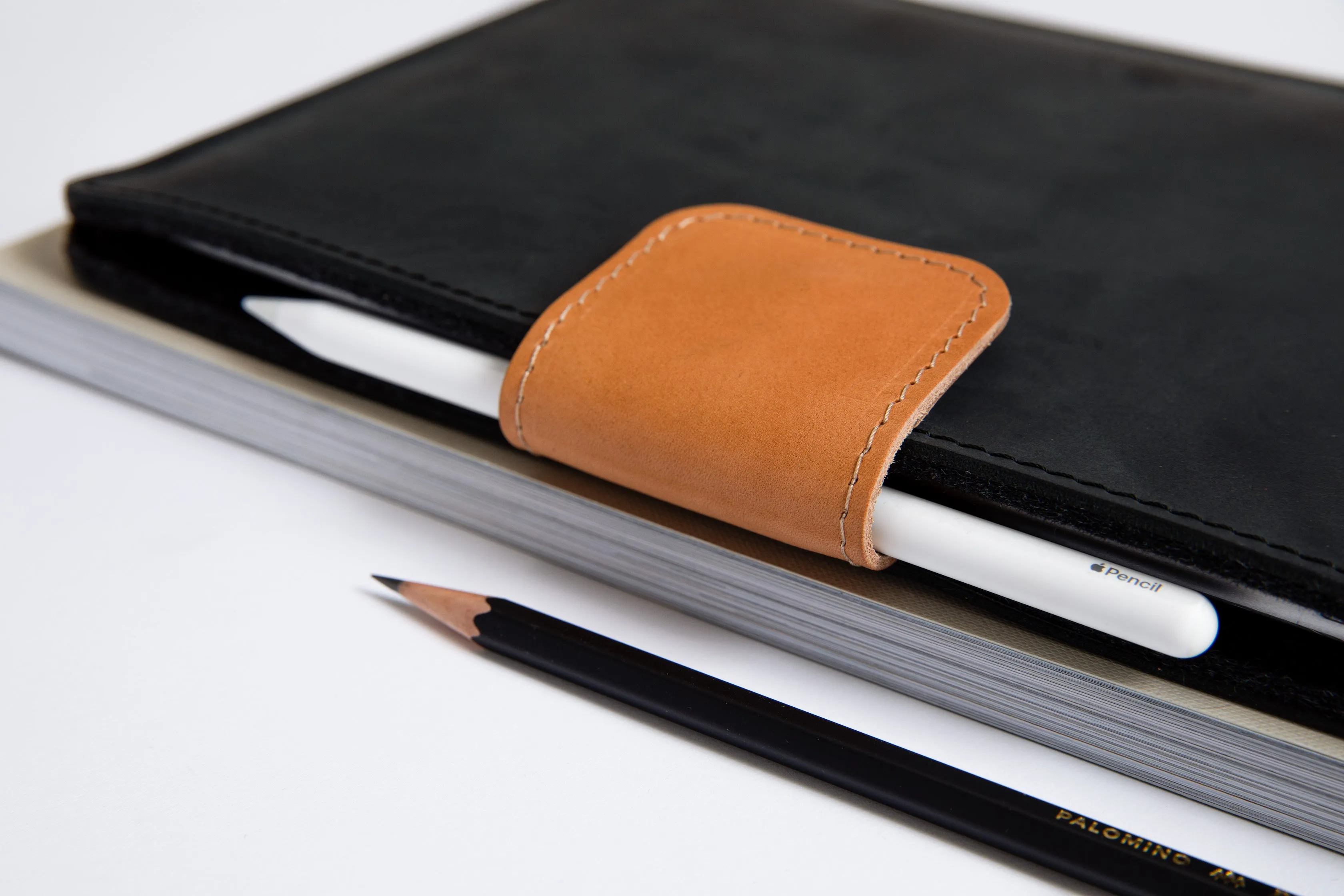 Leather MacBook Sleeve KEEP IT SNUG/ Classy Black/