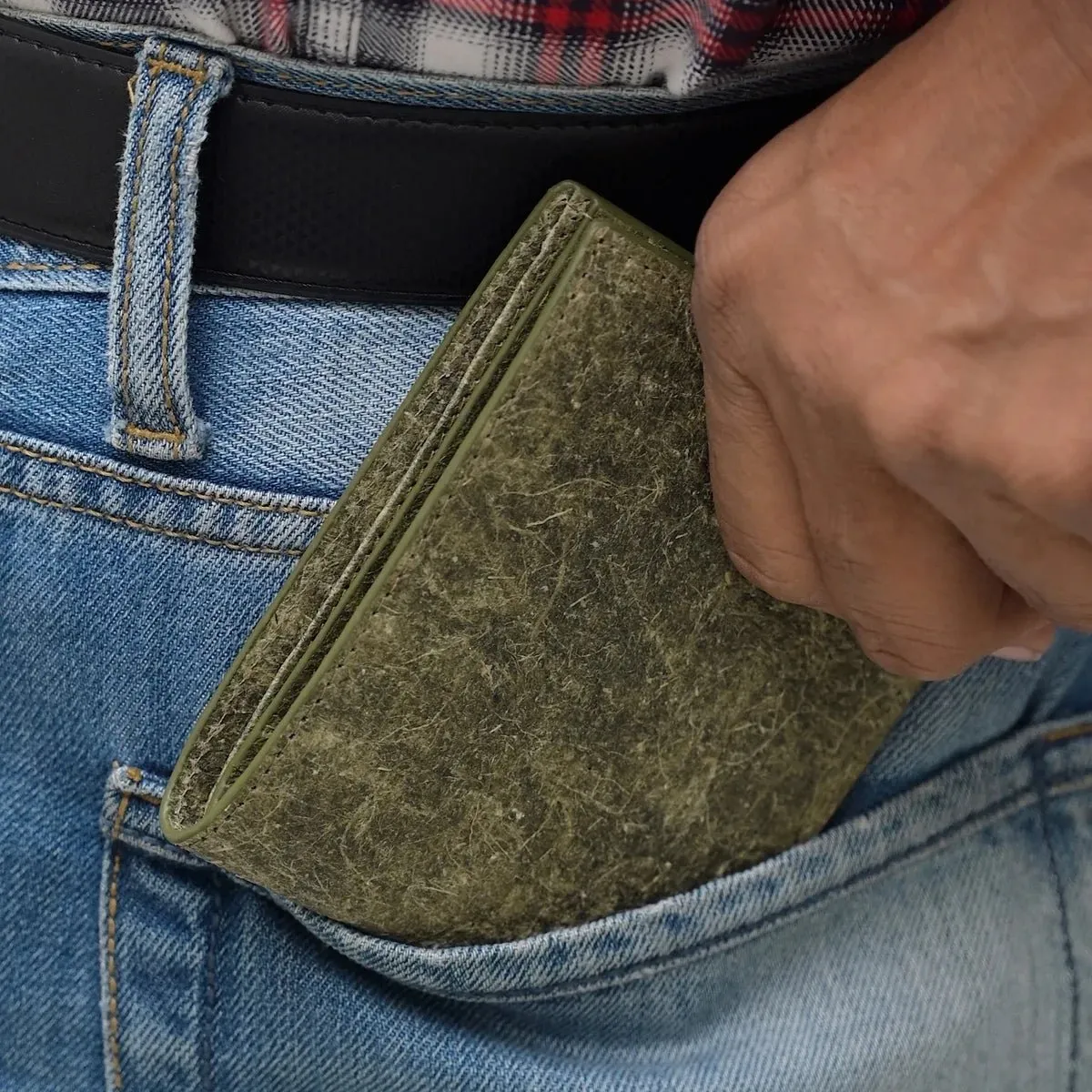 Mens Wallet | Made from coconut leather