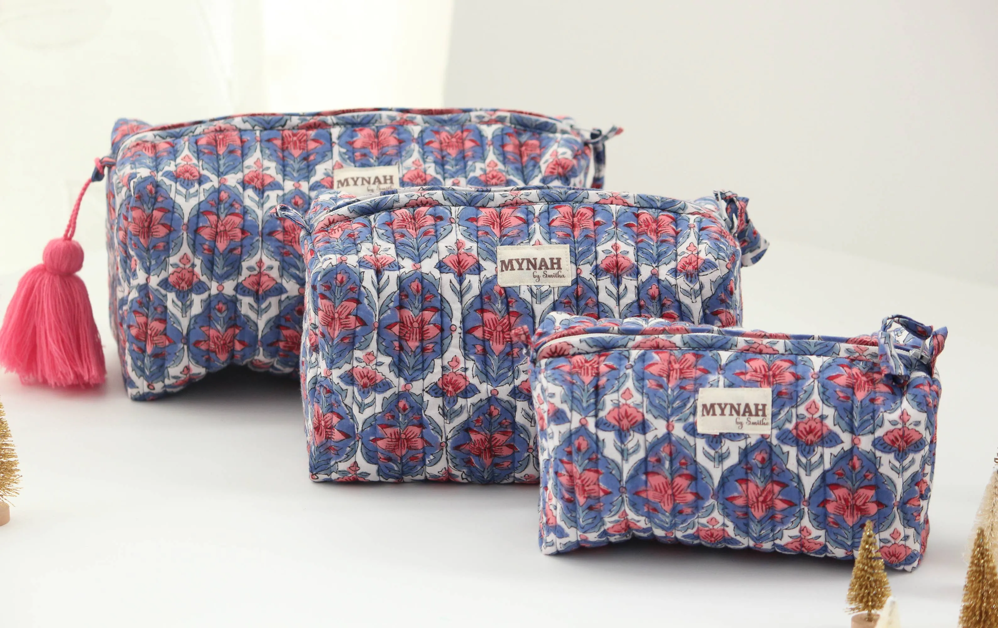 Nantucket Floral Print Travel Cosmetic Bag