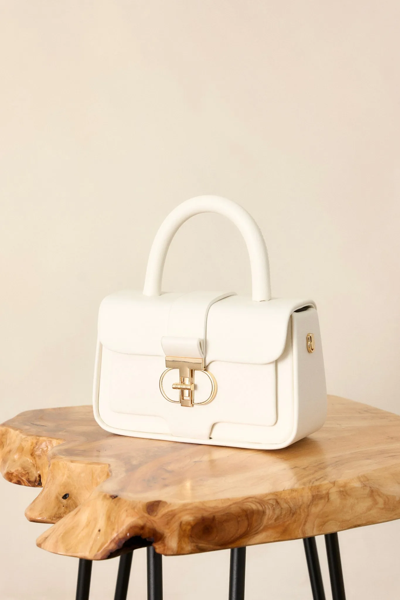 Regal Repose White Handbag