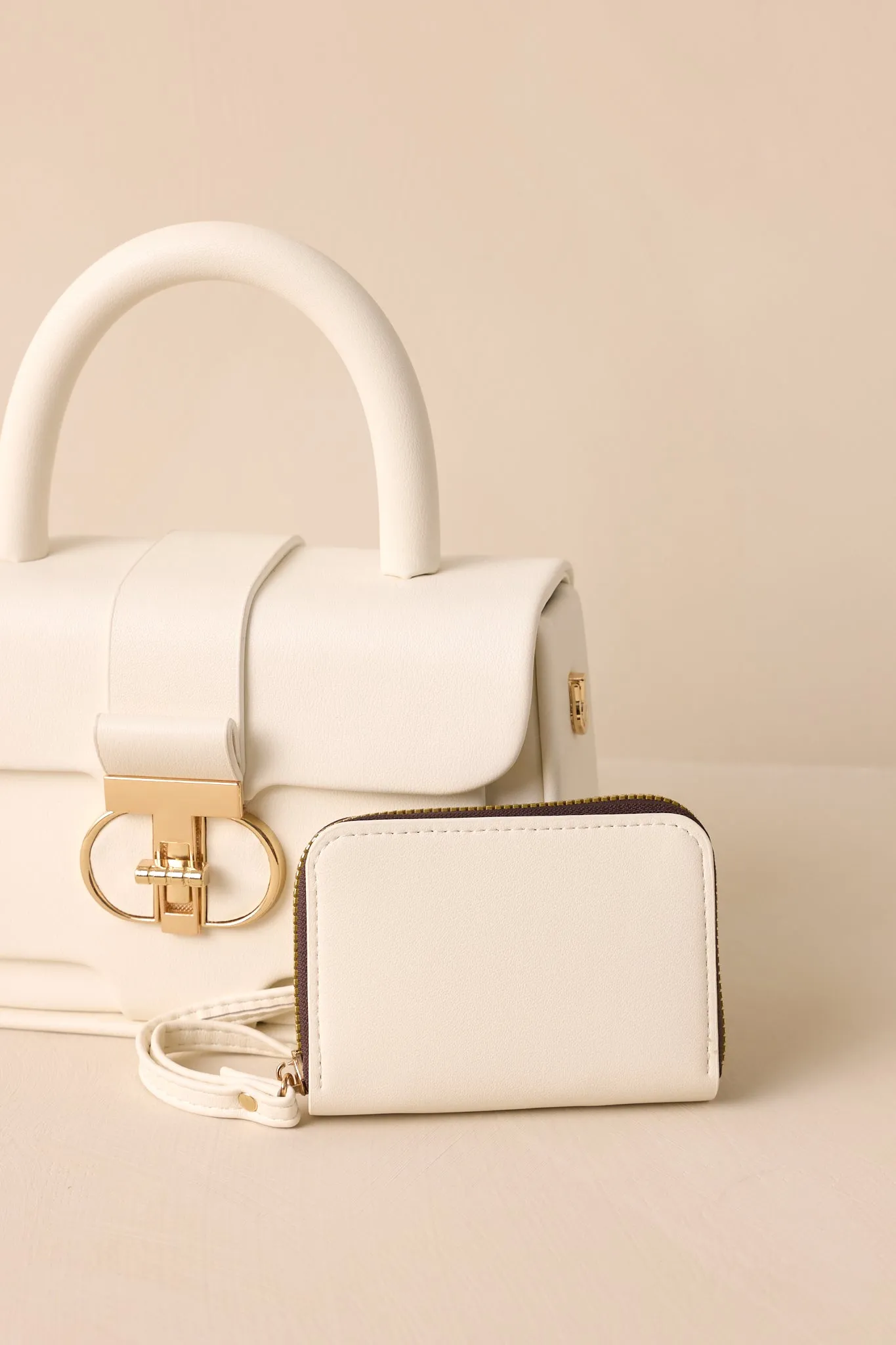 Regal Repose White Handbag