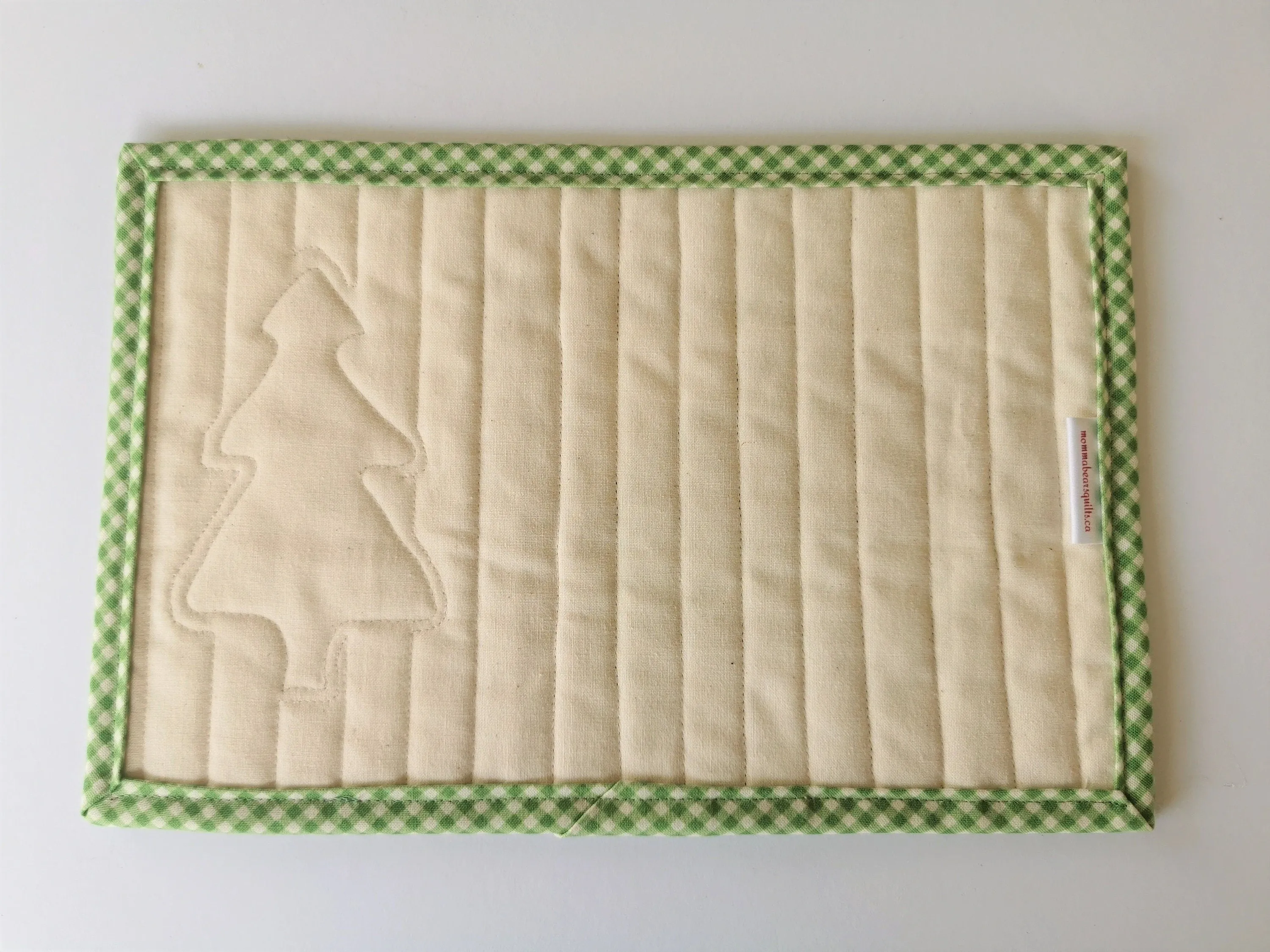 Santa Snack Mat, Christmas Tree Mini Quilt Coaster, Quilted Mug Rug